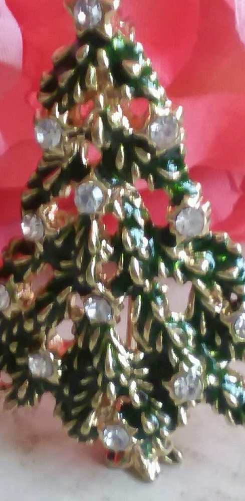Christmas Tree Pin - Picture 2 of 3